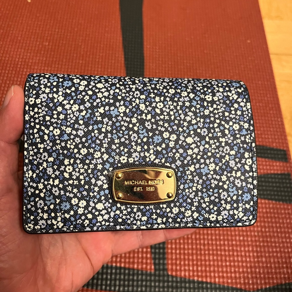 NWT Michael Kors floral print wallet